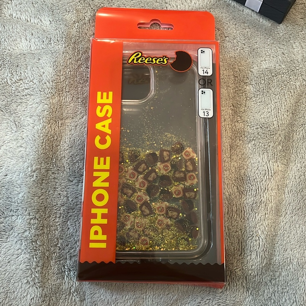 Reese‘s phone case